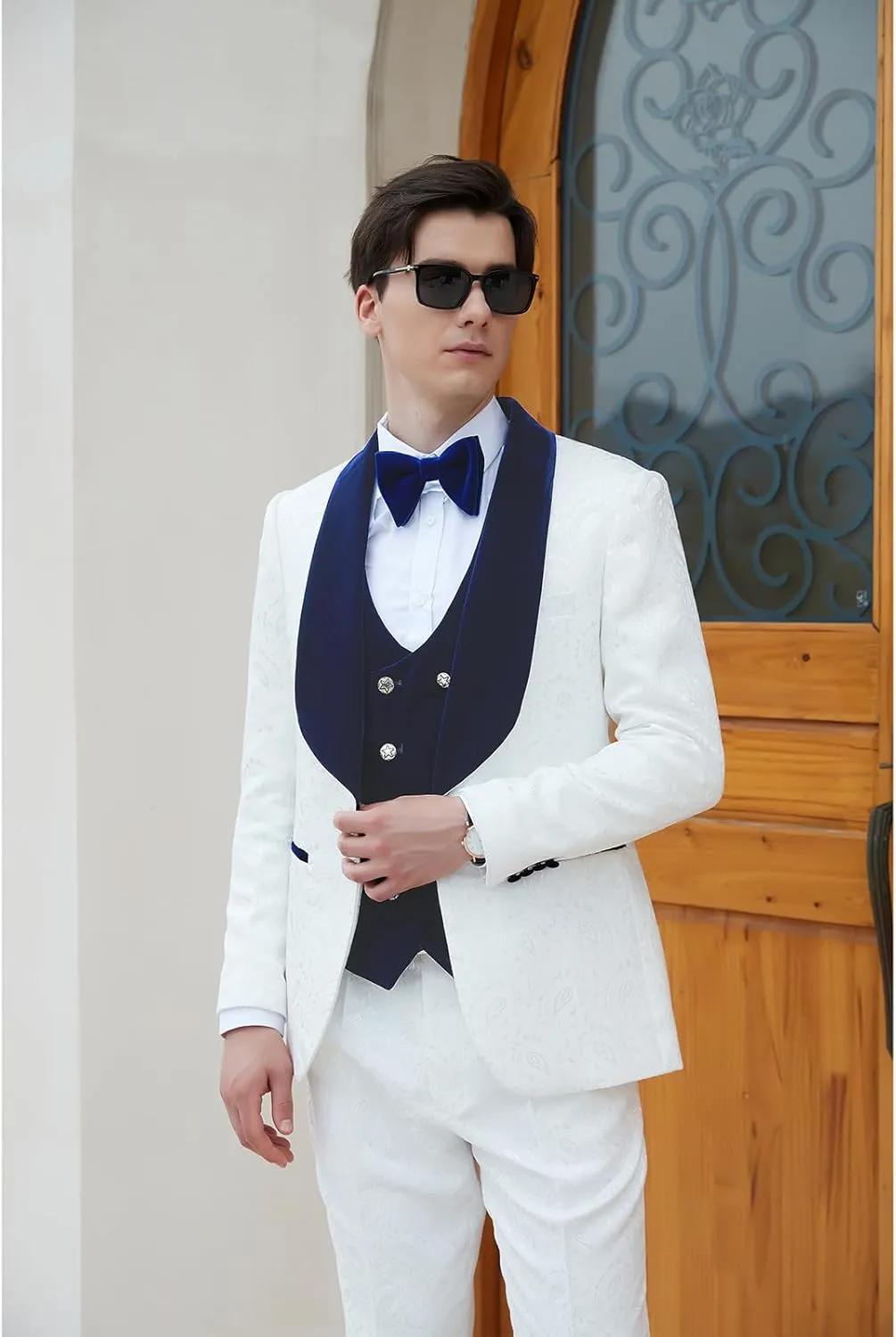 Men's Paisley Jacquard Tuxedo, One Button Shawl Lapel 3 Piece Suit