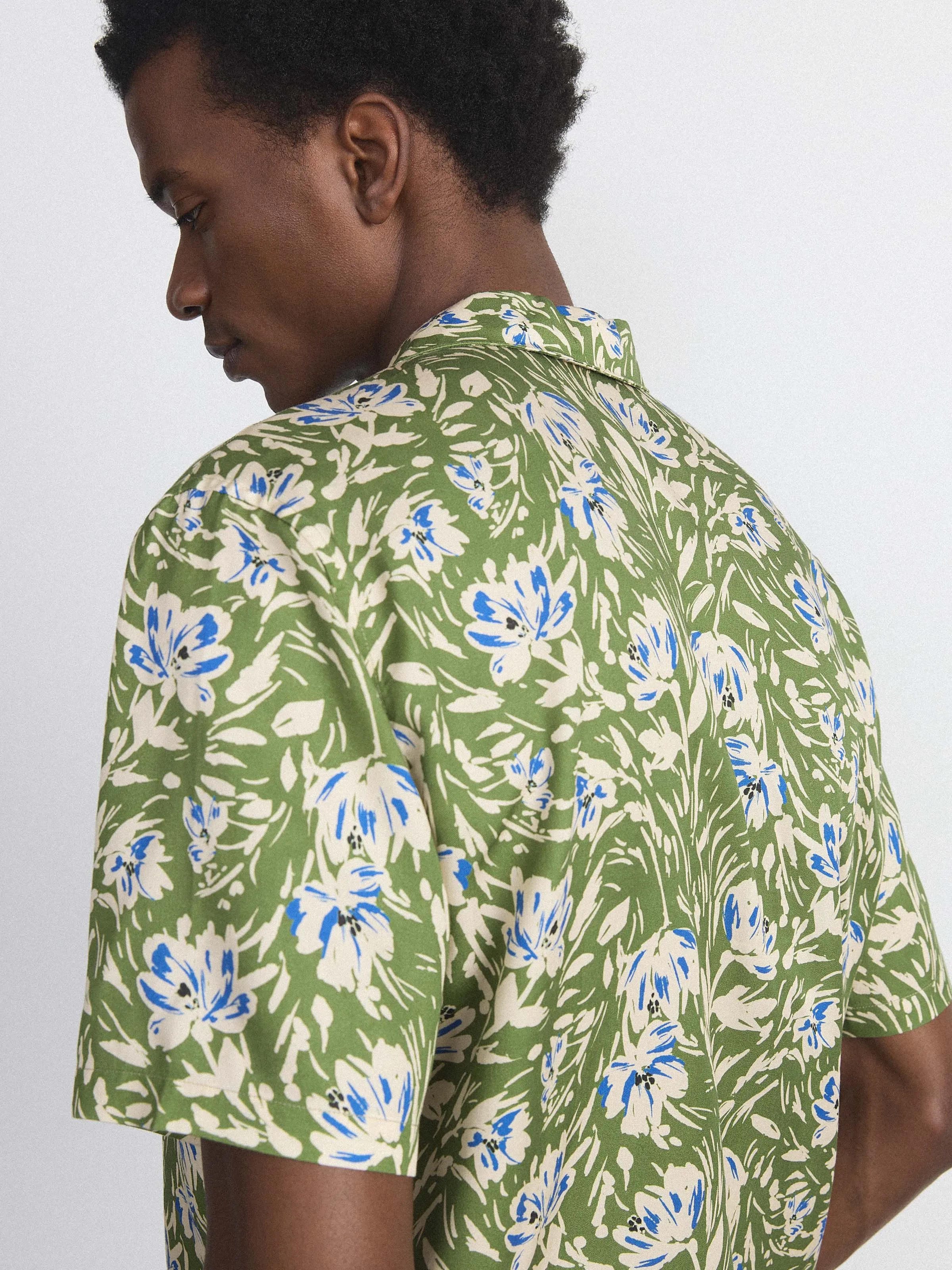 The Floral Camp Collar Shirt in Green
