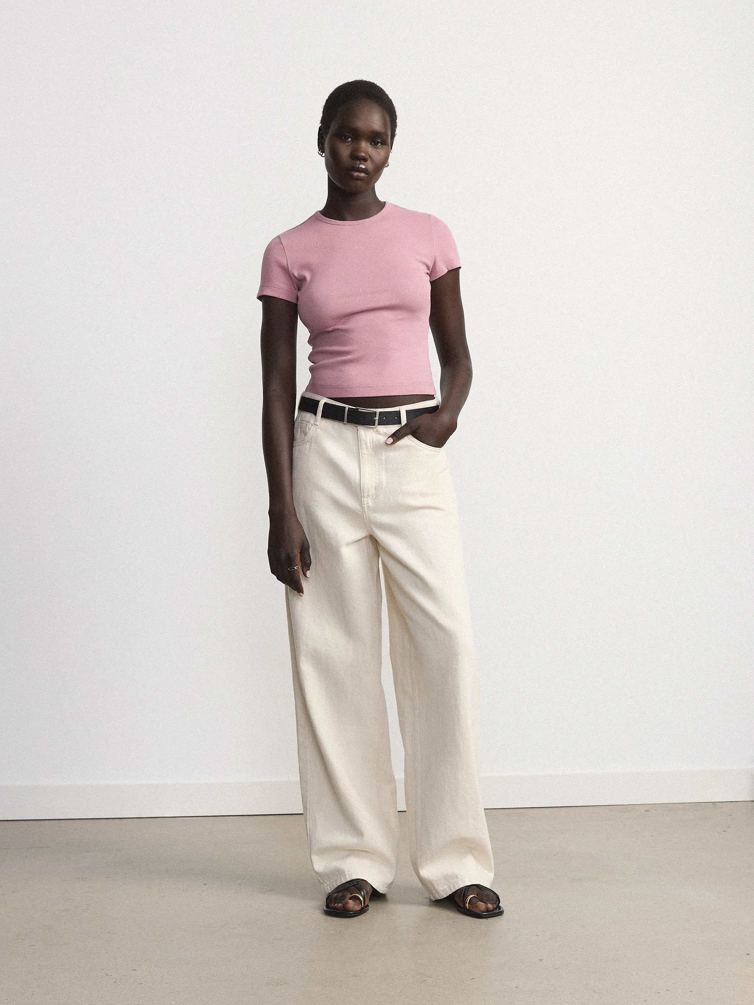The Ribbed Baby T-Shirt in Pink