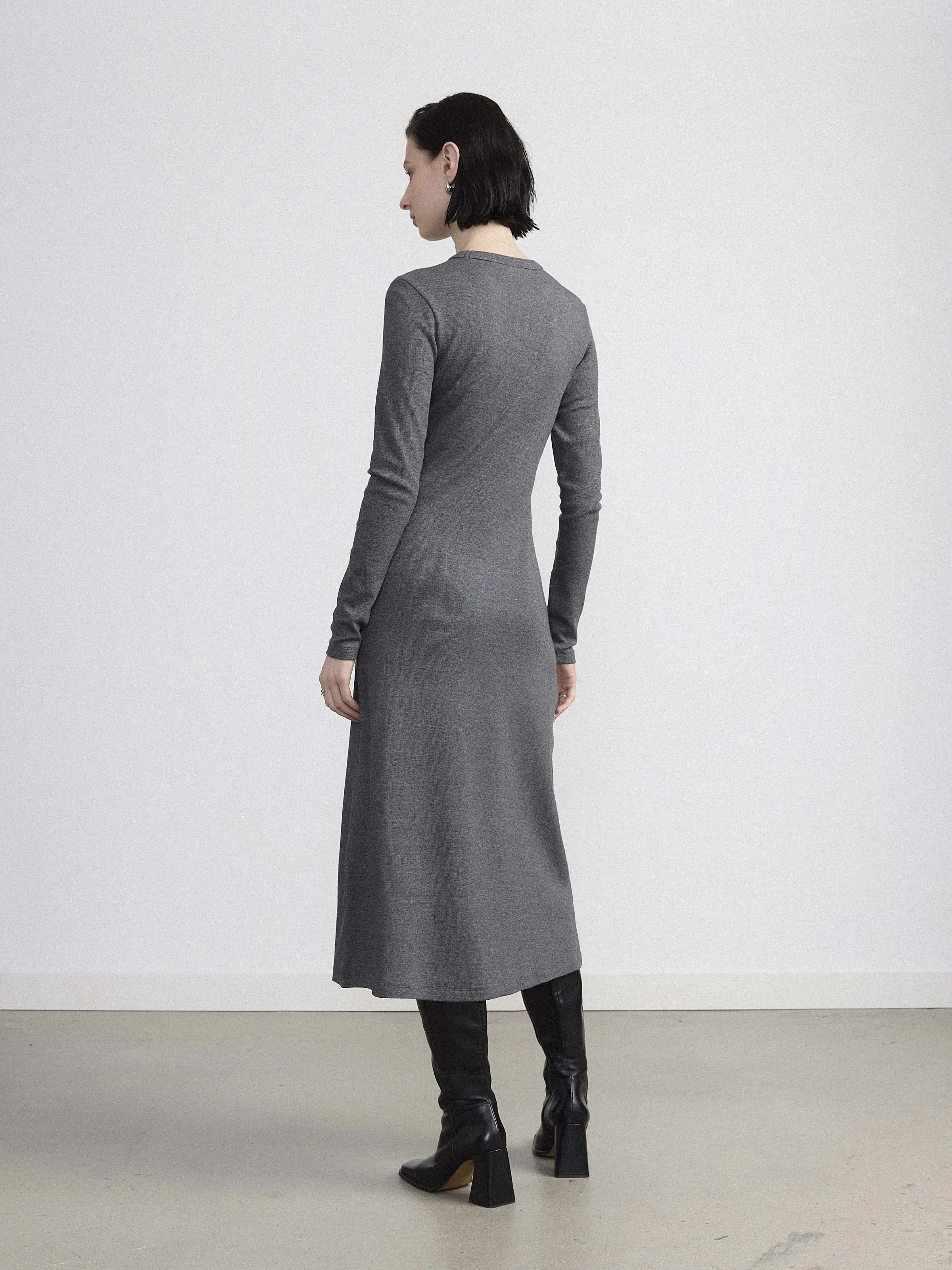 The Ribbed Maxi Dress in Cool Grey